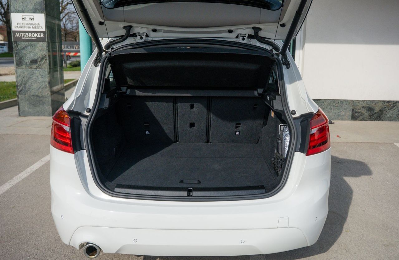 Zunanja slika - BMW Serija 2 - Active Tourer: 216i tempomat parkirni senzorji LED DAB - 19