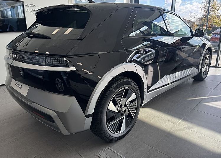 Zunanja slika - Hyundai Ioniq 5 - FL PREMIUM   84 kWh   topl.črpalka   El. kljuke - 8