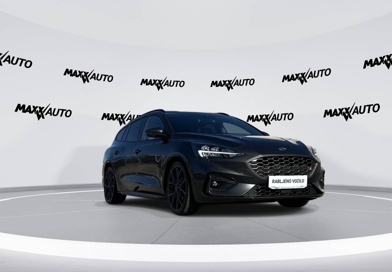 Zunanja slika - Ford Focus - 2.0 ST LED 19 RECARO KAMERA GRETJE SEDEŽEV - 3