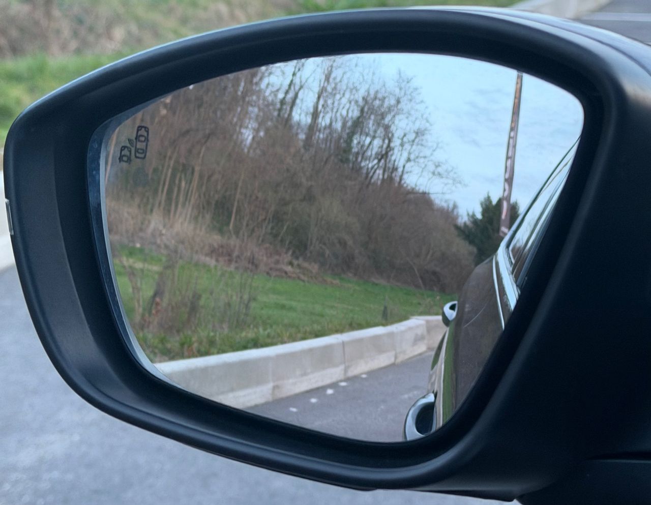 Zunanja slika - Peugeot 308 - 1,2 e-THP PureTech Allure - 17