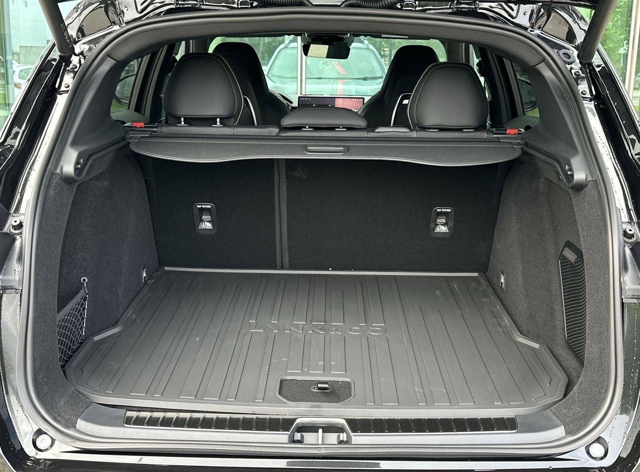 Zunanja slika - Lynk & Co 01 - More 2025 Priključni hibrid - 12