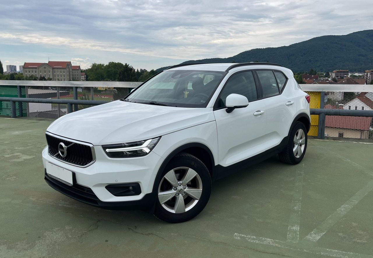 Zunanja slika - Volvo XC40 - T3 Momentum Avt. ACC. LED. NAVI. VZR. KAM. - 1