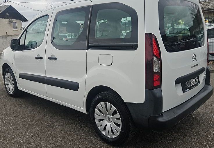 Zunanja slika - Citroën Berlingo - Feel 1.6 BlueHDi 99ks °1-LASTNIK° °NAVIGACIJA° - 5