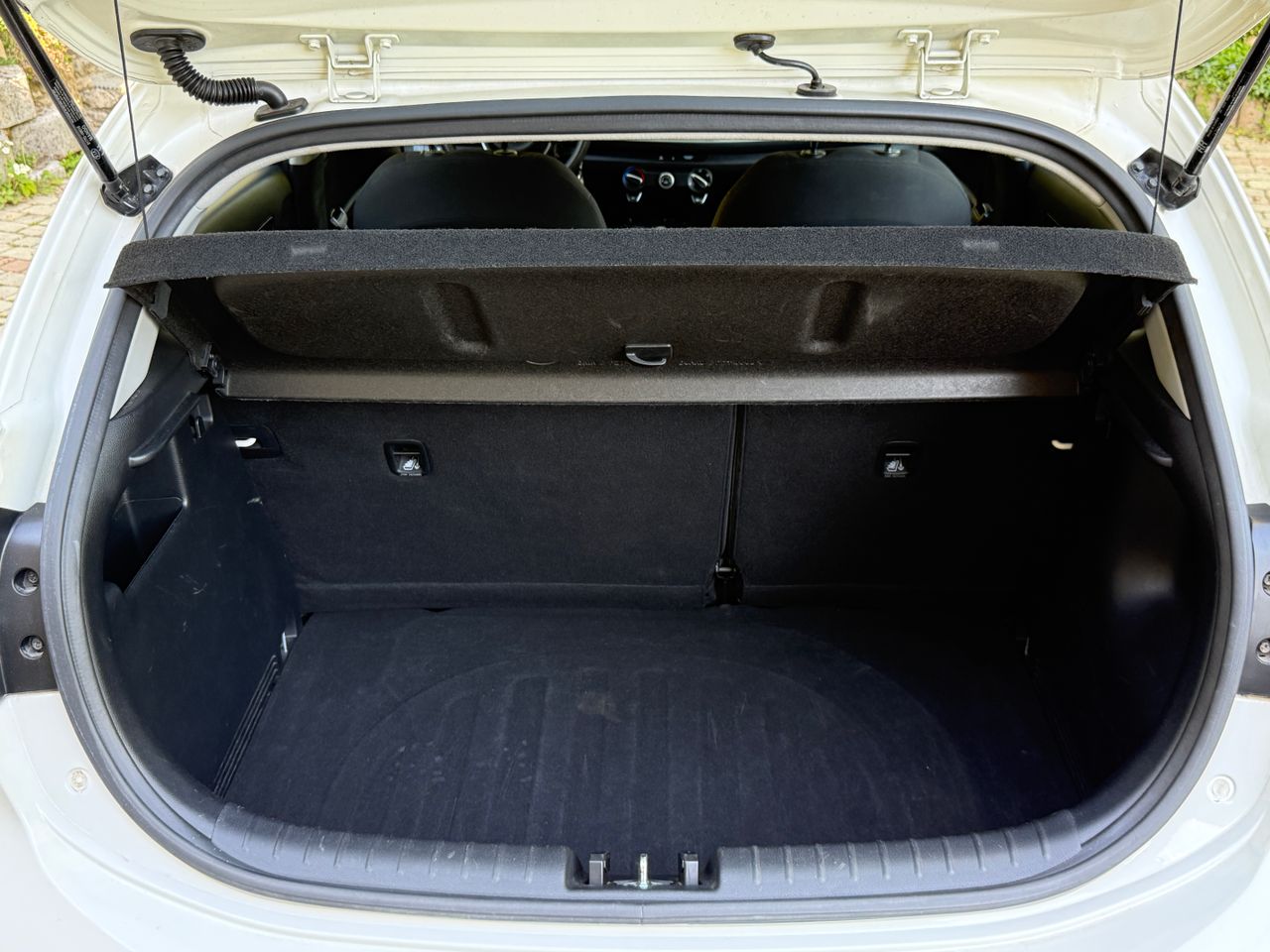 Notranja slika - KIA Rio - 1,25 CVVT EX City - 12