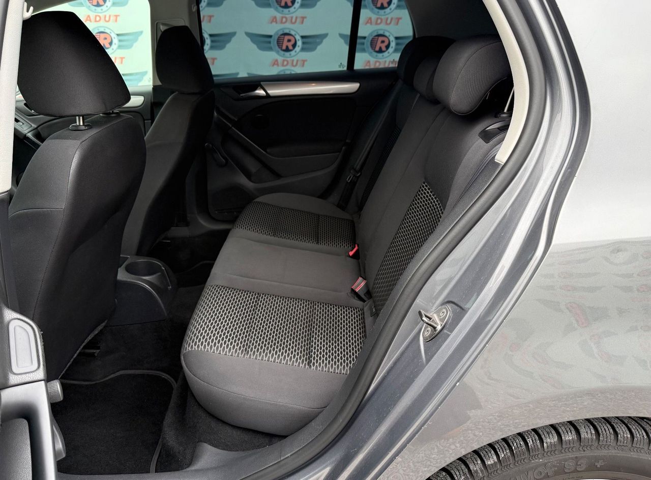 Zunanja slika - VW Golf - 1.6 TDI DPF Trendline 66  90  REDNO SERVIS... - 15