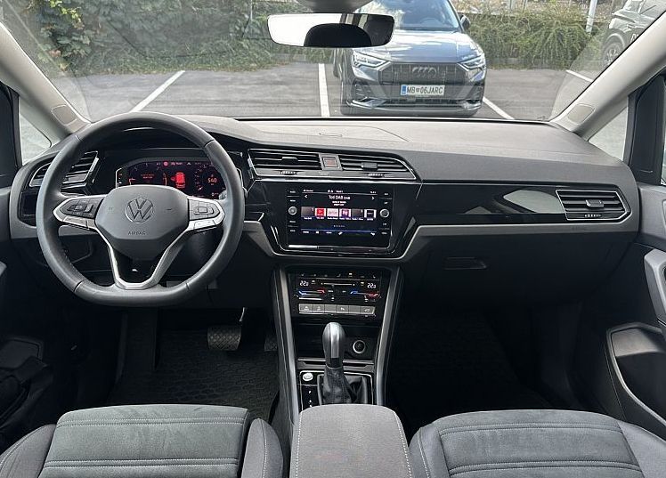 Zunanja slika - VW Touran - 2.0 TDI SCR avt. R-Line Edition 110 150 - 5