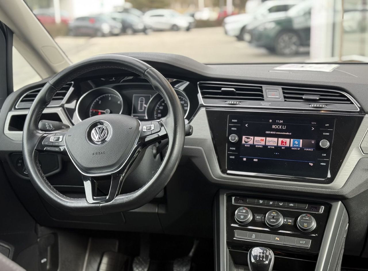 Zunanja slika - VW Touran - 2.0 TDI Family 110  150 - 9