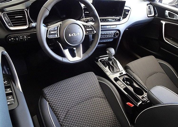 Zunanja slika - KIA XCeed - 1.6 T-GDi EX WAY ISG.7DCT ZIMSKE GUME+30° - 6