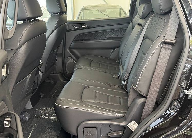 Zunanja slika - KG Mobility Rexton - 2.2 XDI LIMITED+  18 . 4x4 A T... - 12
