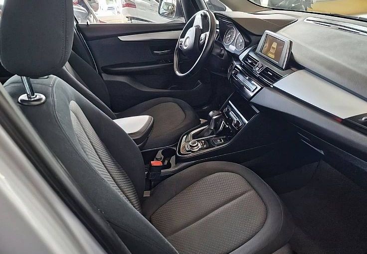 Zunanja slika - BMW Serija 2 - Gran Tourer: 218d Luxury Line LED-NAVI 7 SEDEŽEV ZELO LE - 7