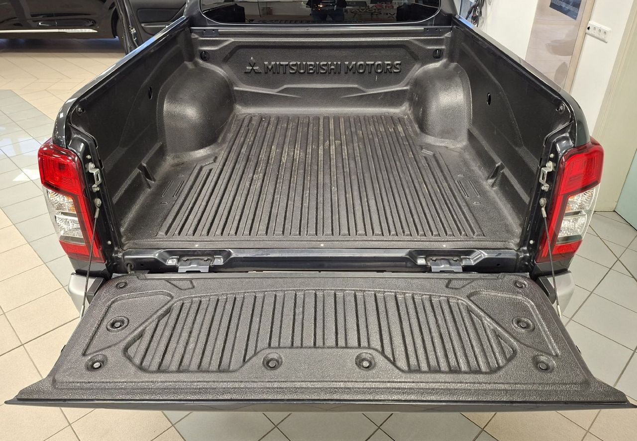 Zunanja slika - Mitsubishi L 200 - 2.3 4X4-1.LASTNIK-SLO-LED-NAVI-KAMERA-ODLIČEN- - 19