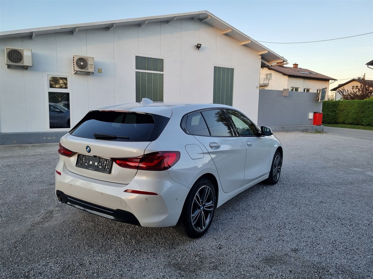 Zunanja slika - BMW Serija 1 - 118i - 2