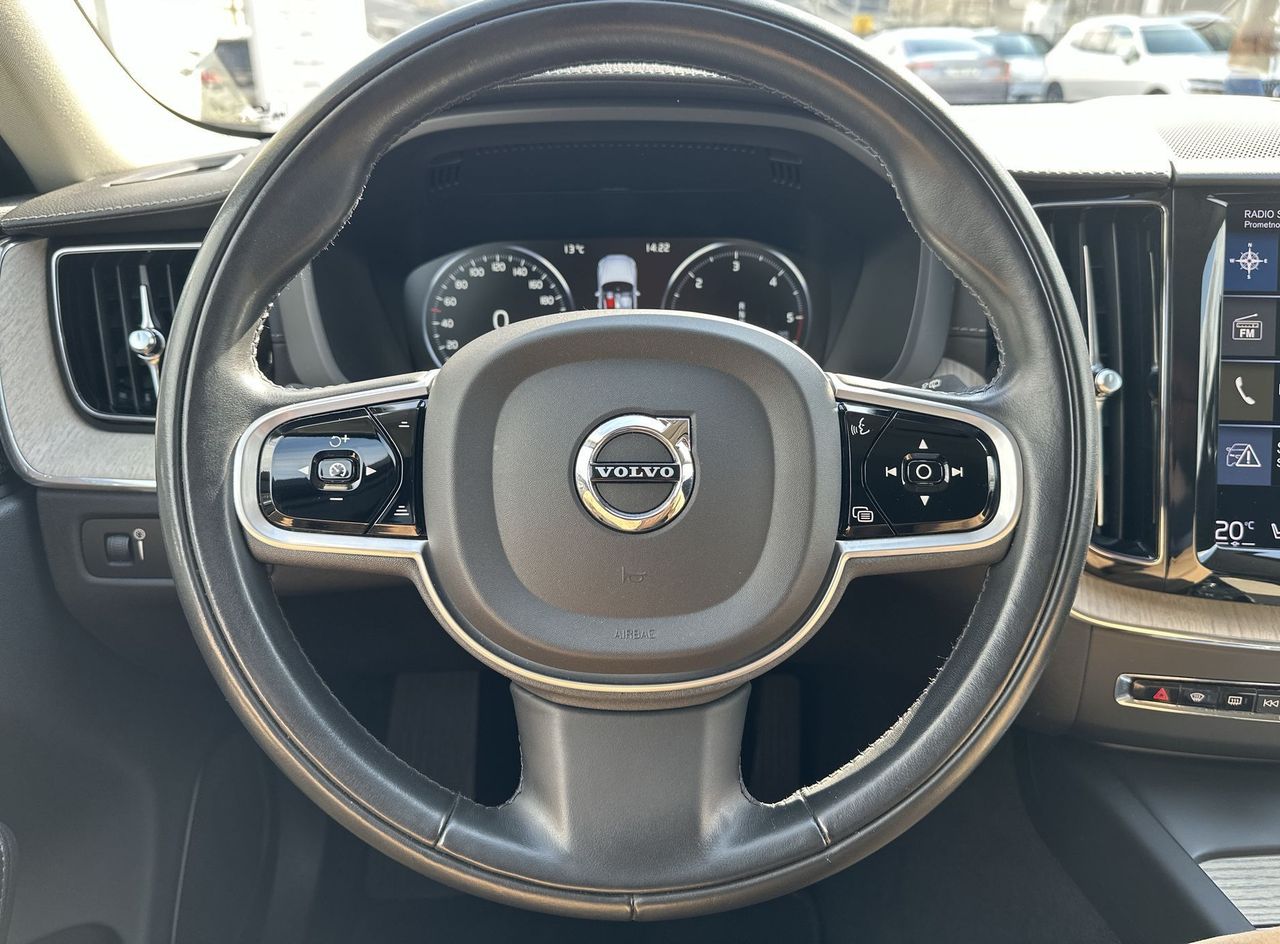 Zunanja slika - Volvo XC60 - B4 D AUT Inscription AWD - 16