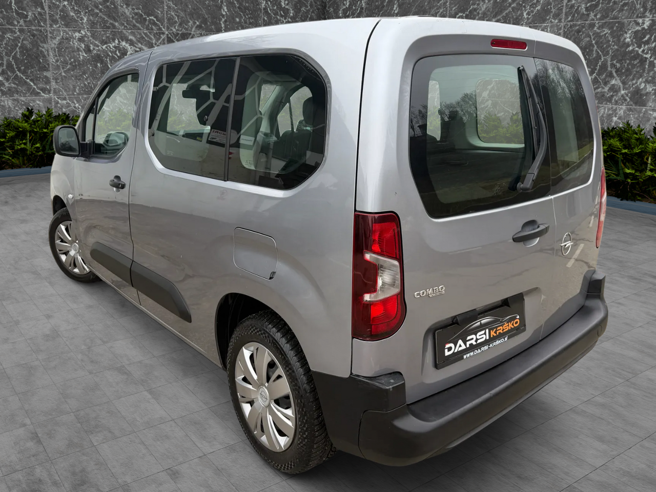 Zunanja slika - Opel Combo - Life 1,2 L1H1 Enjoy Start/Stop - 3