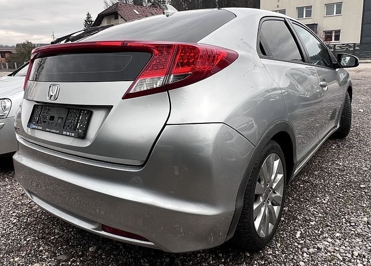 Zunanja slika - Honda Civic - 1.4 i-VTEC+ALU+R. KAMERA+TEMP - 4