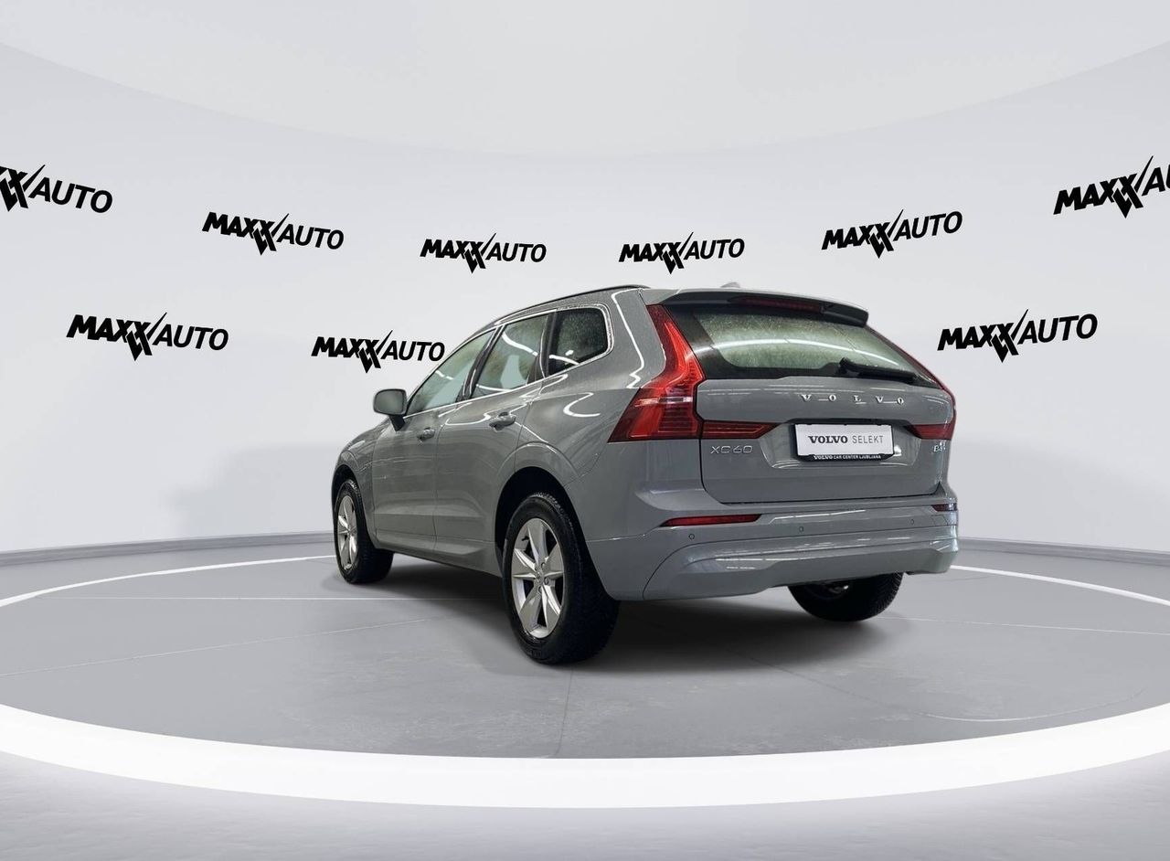Zunanja slika - Volvo XC60 - B4 D Core AT - 7