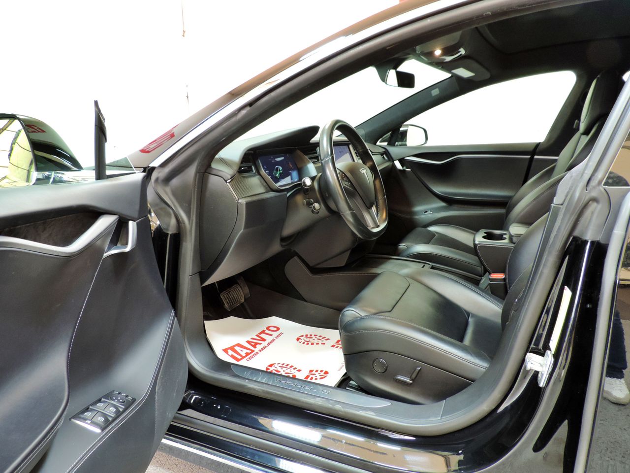 Zunanja slika - Tesla Model S - 100D - 9