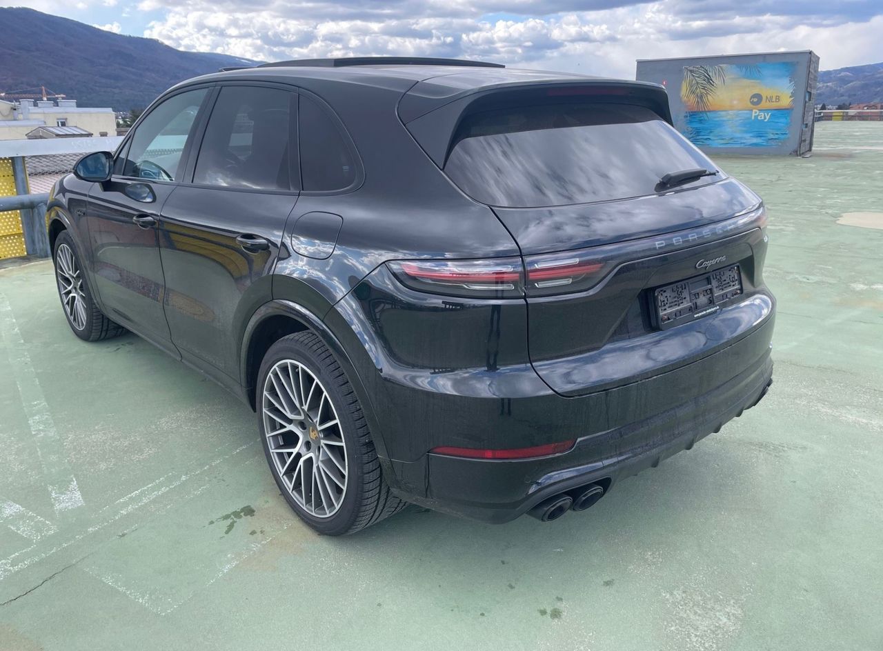 Zunanja slika - Porsche Cayenne - 3.0 E-HYBRID PLATINUM EDITION AUTO MATRIX.USNJE - 4