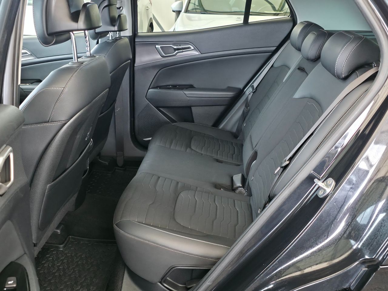 Zunanja slika - KIA Sportage - 1.6 T-GDi 110kW EX Style. M T... - 4