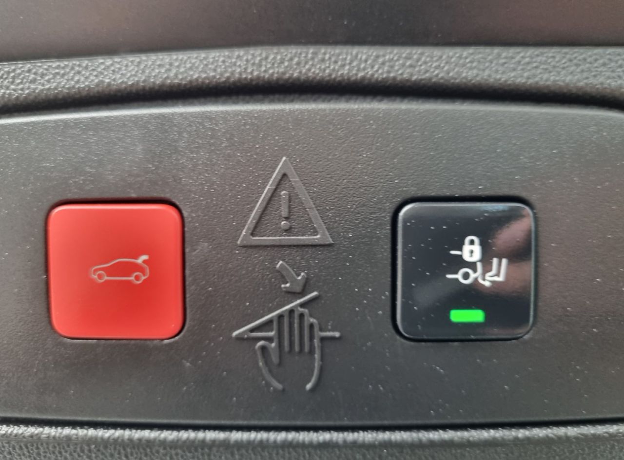 Zunanja slika - Opel Grandland - 1.6 PHEV GSE AUTO 300HP 4WD + POTRJENA KNJIGA - 18