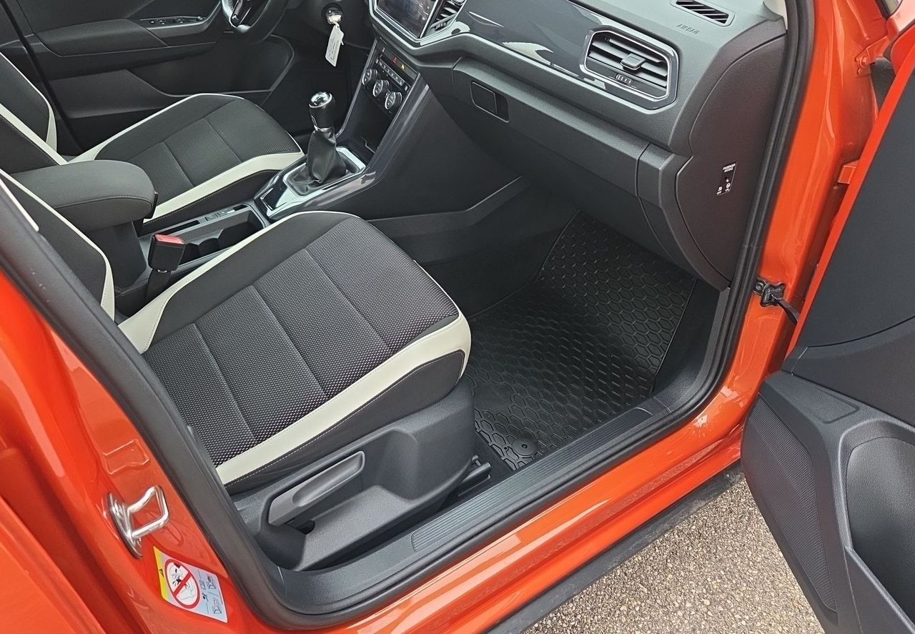 Zunanja slika - VW T-Roc - 1.5 TSI ACT Sport 110  150 - 13