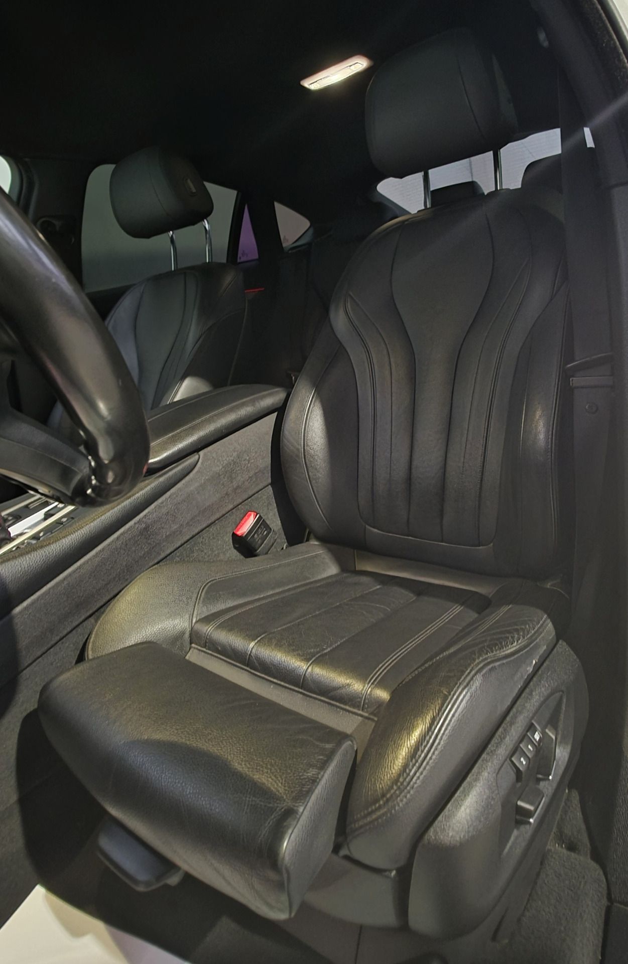 Zunanja slika - BMW X6 - xDrive 30d Avt. - 16