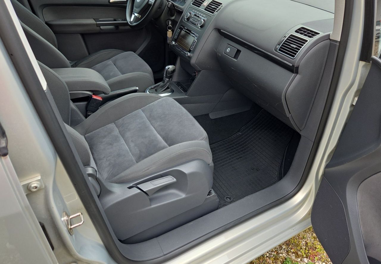 Zunanja slika - VW Touran - 2.0 TDI avt. Highline 103  140 - 13