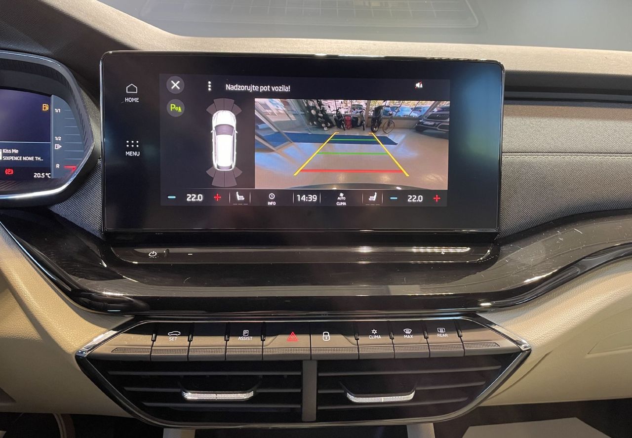 Zunanja slika - Škoda Octavia - VIRTUAL-NAVIGACIJA-LANE-RADAR-LED-DSG-ALU-KEYLESS - 15