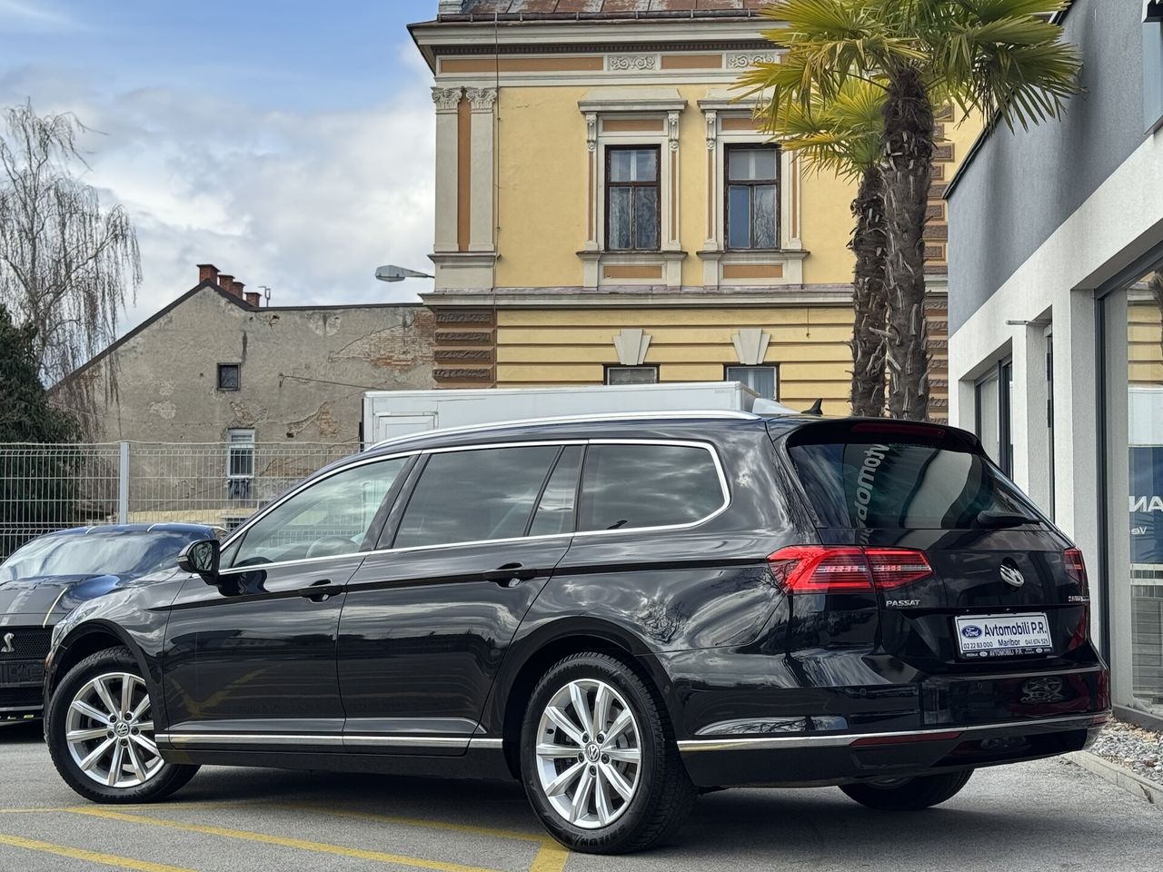 Zunanja slika - VW Passat Variant - 2.0 TDI BMT HIGHLINE 150KM PANORAMA VL.KLJUKA ACC - 5