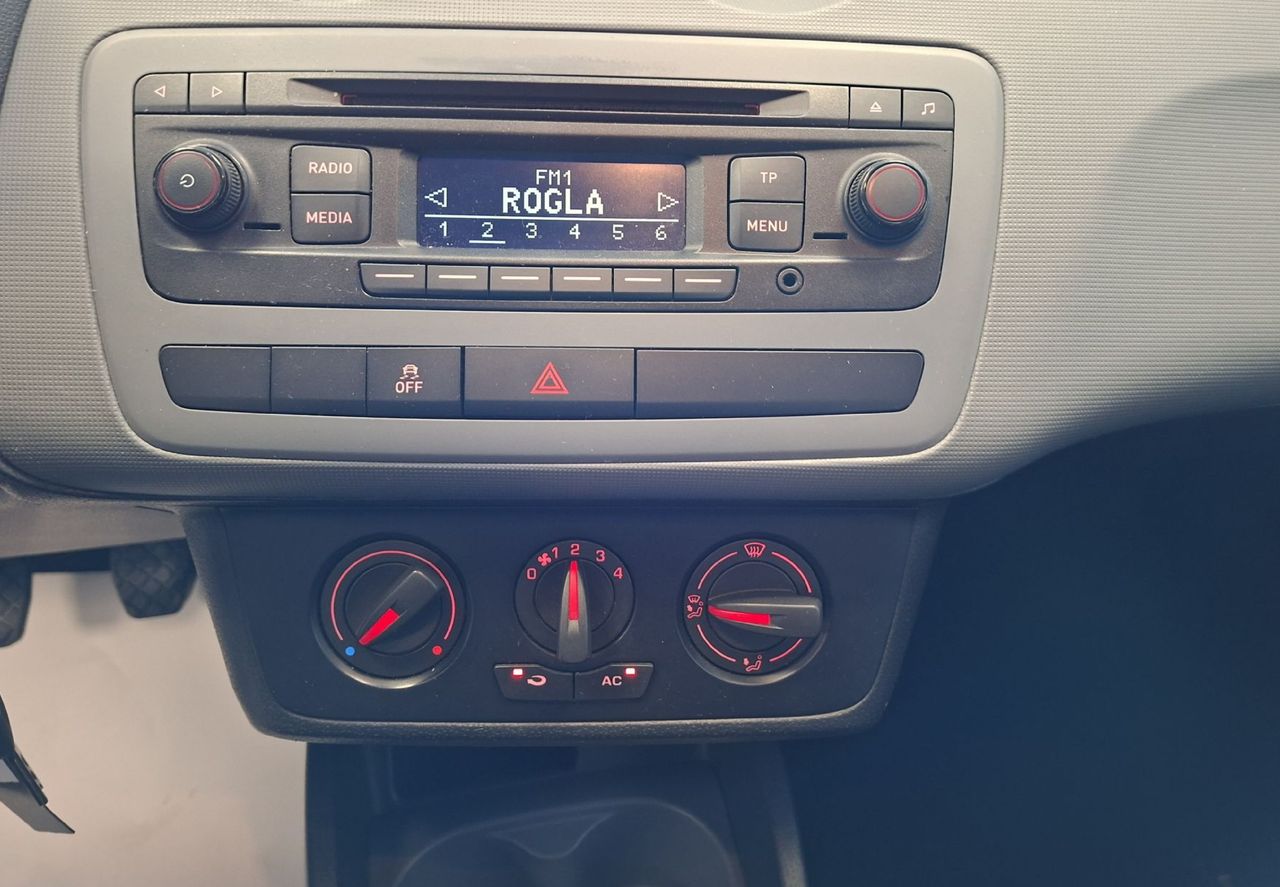 Zunanja slika - Seat Ibiza - 1.4 16V Style-HITRI KREDIT-ODLIČEN- - 10