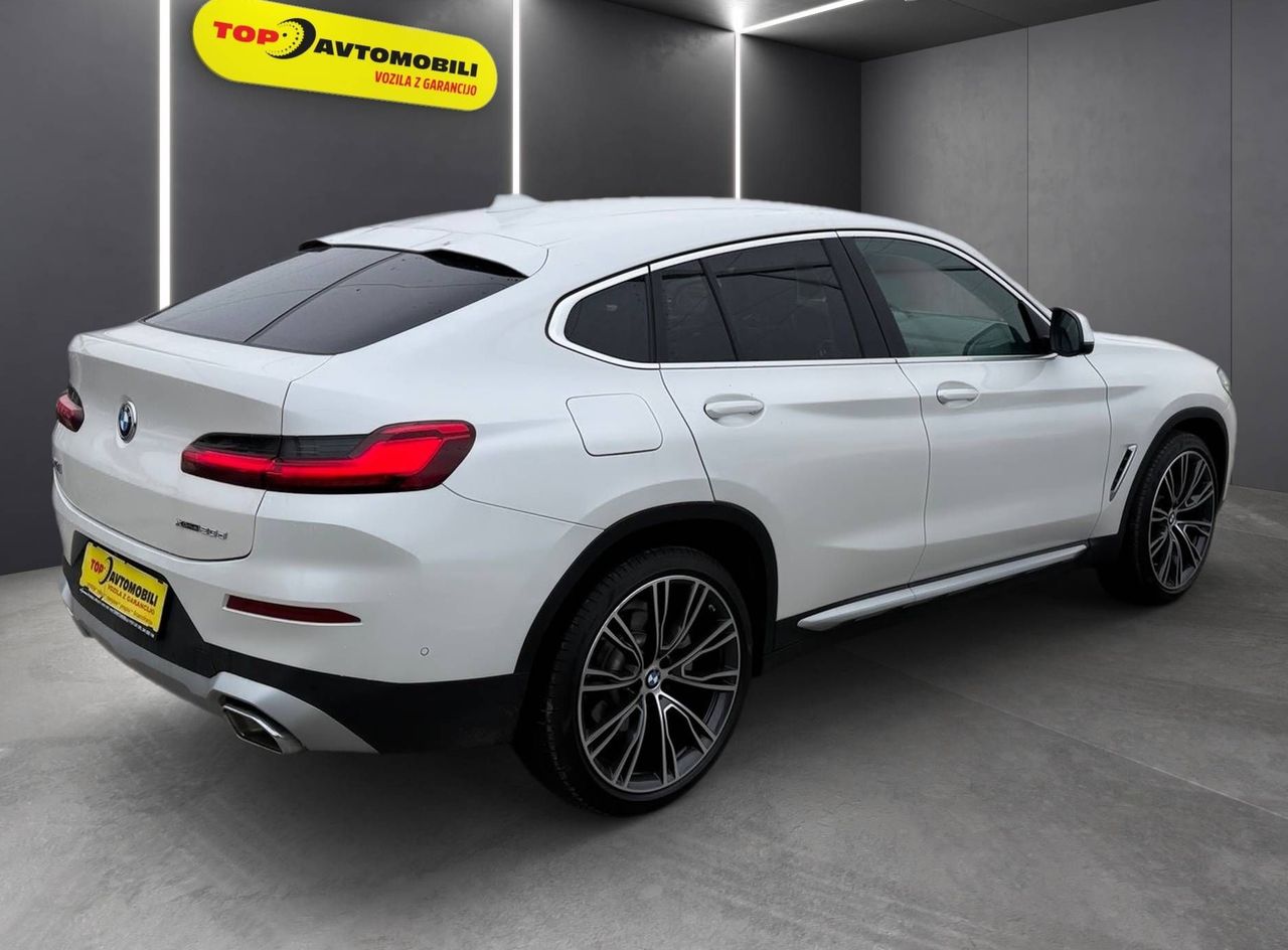 Zunanja slika - BMW X4 - serija : xDrive LCI MODEL •LED• USNJE• TOP • OBROKI• ... - 9