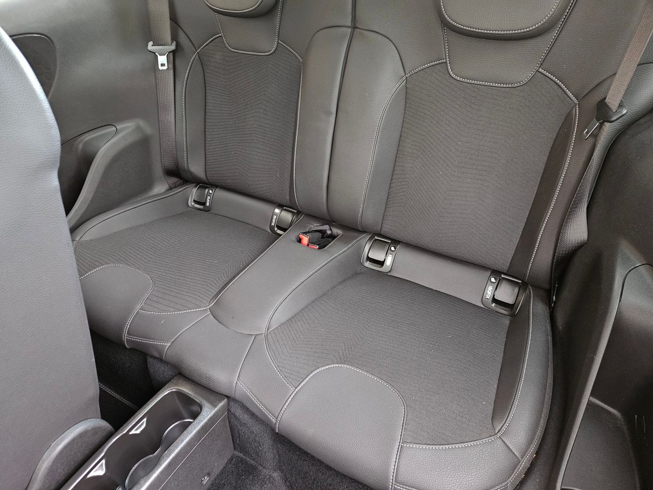 Notranja slika - Opel Adam - 1,2 Rocks - 10