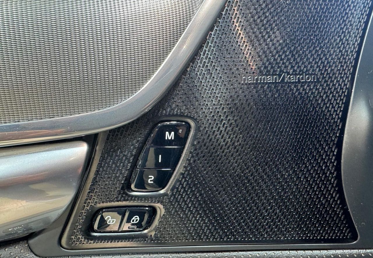 Zunanja slika - Volvo S90 - R DESIGN-KEYLESS-VIRTUAL-NAVI-MEMORY-ACC-LED-ALU - 18