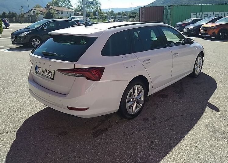 Zunanja slika - Škoda Octavia - 2.0 TDI Style DSG 110 kW-MATRIX LED -43- - 2