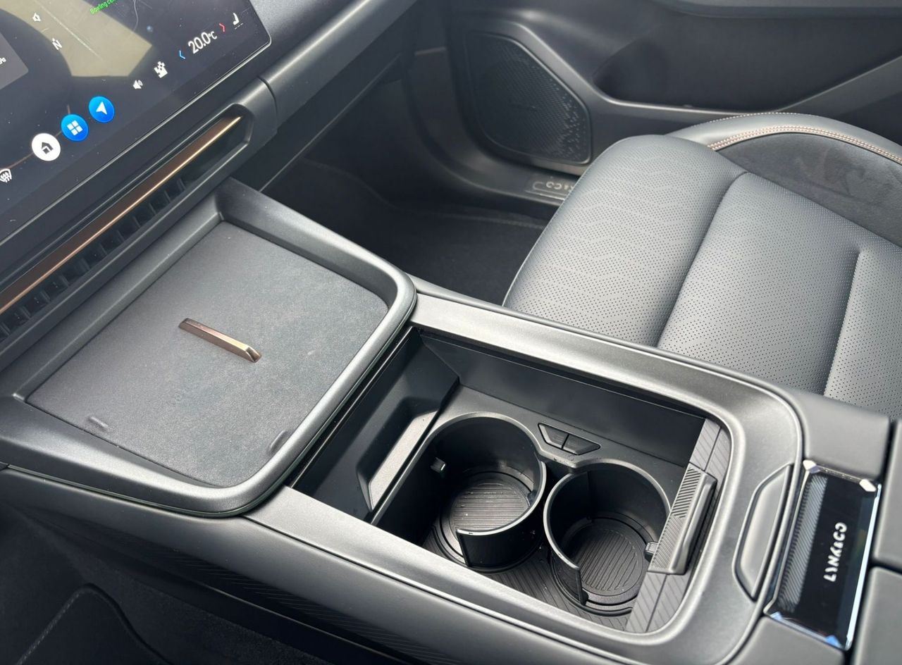 Zunanja slika - Lynk & Co 08 - 1.5 TD Plug-In Hibrid More - 13