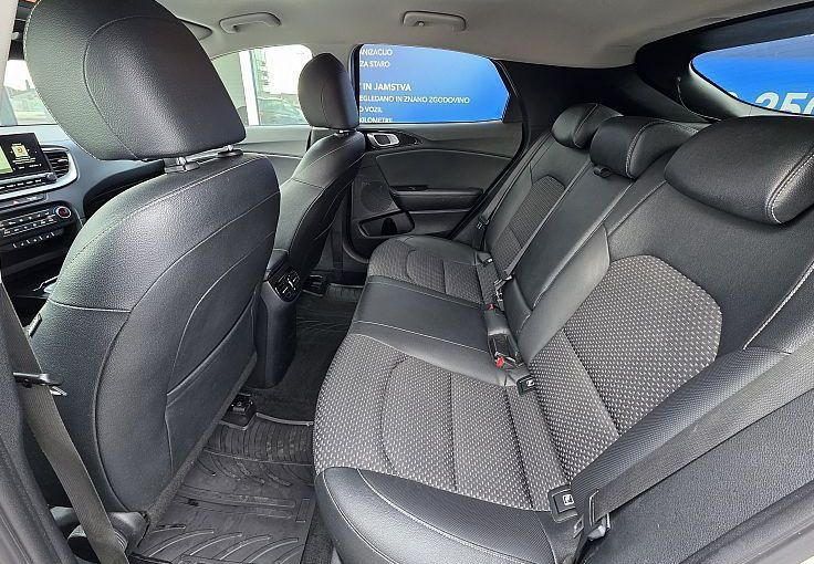 Zunanja slika - KIA XCeed - 1.5 T-GDi EX Way ISG.SLO.1LASTNIK.JBL.NAVI.LED - 13