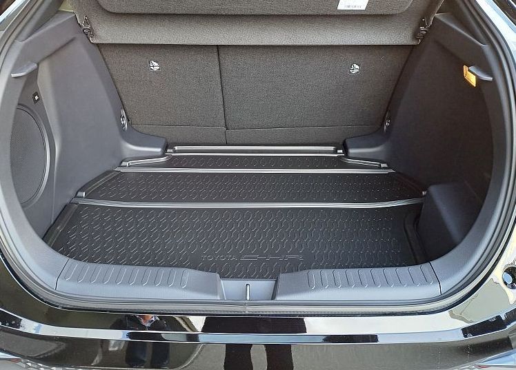 Zunanja slika - Toyota C-HR - 2.0 hibrid  HEV  GR SPORT PREMIERE - 4