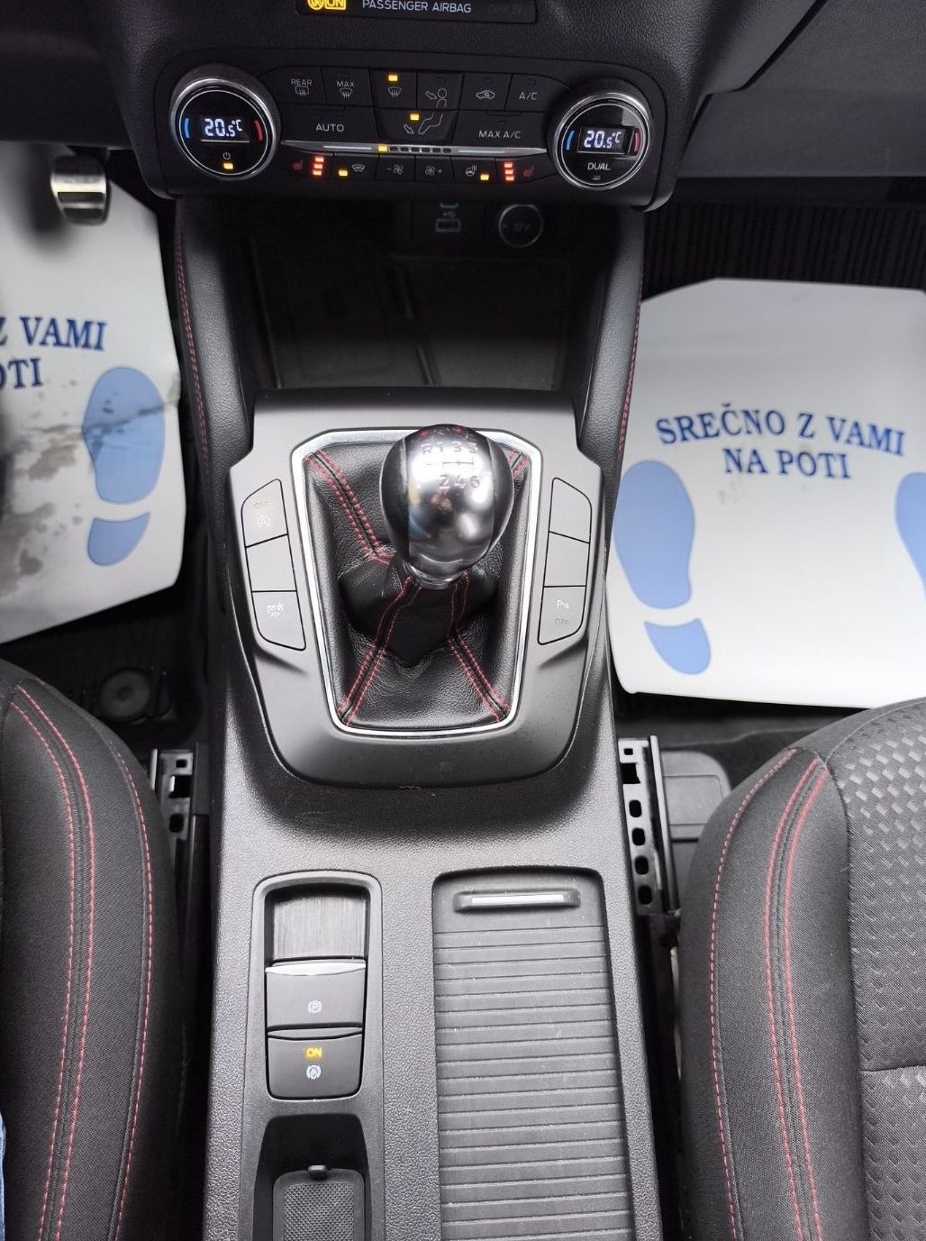 Zunanja slika - Ford Kuga - ST-LINE 1.5 EcoBlue 120PS S S- SLO -1.LASTNIK - 15