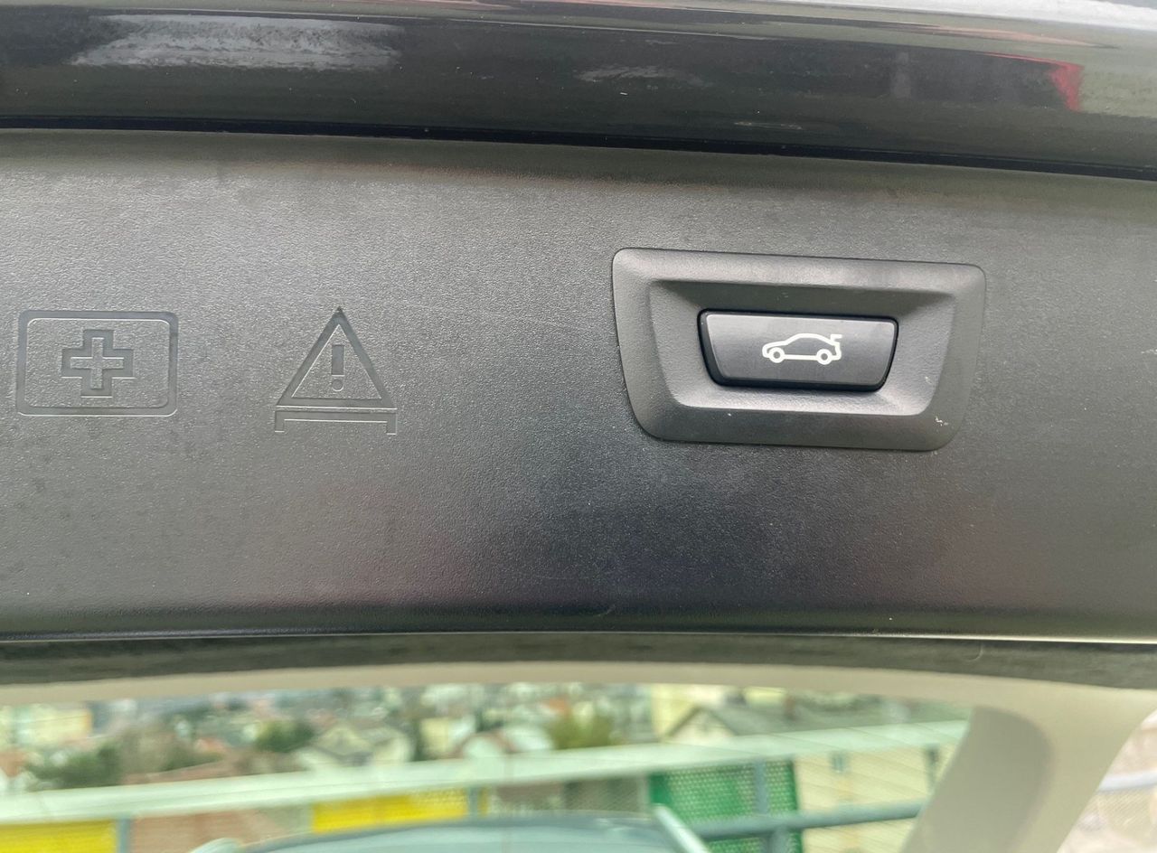 Zunanja slika - BMW Serija 5 - Touring: 520d 140 KW BI-XSENON.NAVI.USNJE.PDC S+Z - 14