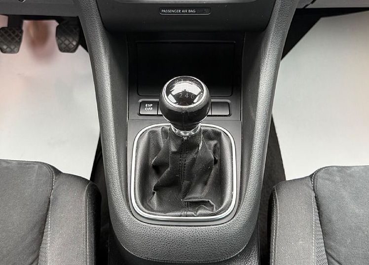 Zunanja slika - VW Golf - 2.0 TDI PARK.SENZ NAVI GRET.SEDEZ CAM... - 11