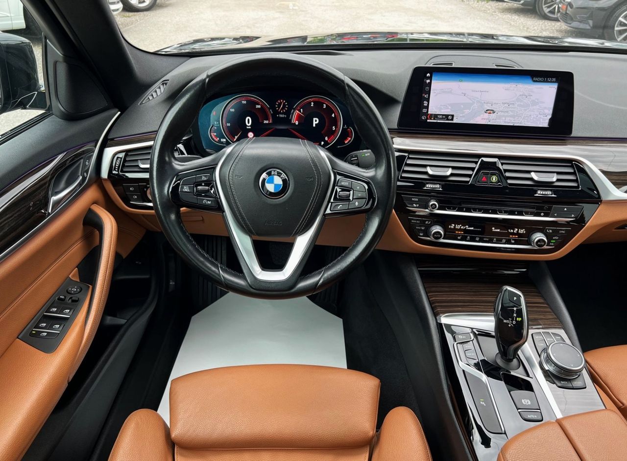 Zunanja slika - BMW Serija 5 - : 520d AUT. SPORTLiNE FULL LED HEADuP ŠIBEDAH ALU20 - 16