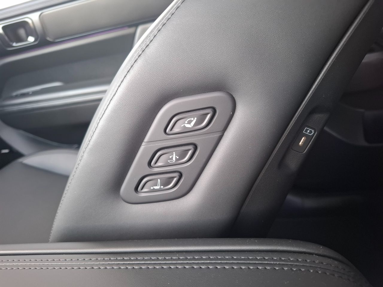 Zunanja slika - Hyundai Santa Fe - 1.6 T-GDI HEV XCLASS 4WD AUTO - KOT NOV+TOP OPREMA - 25