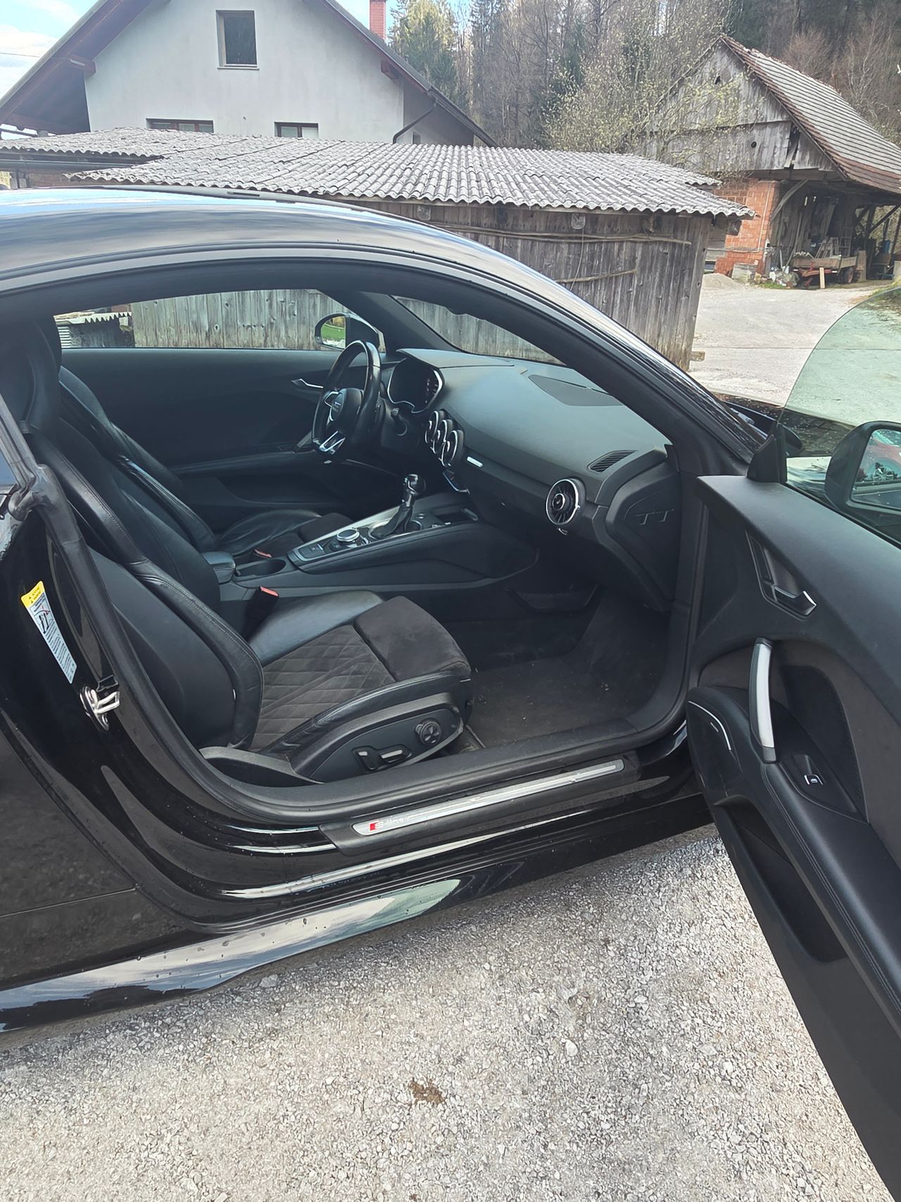 Notranja slika - Audi TT - Coupé 2,0 TFSI quaro S tronic - 5