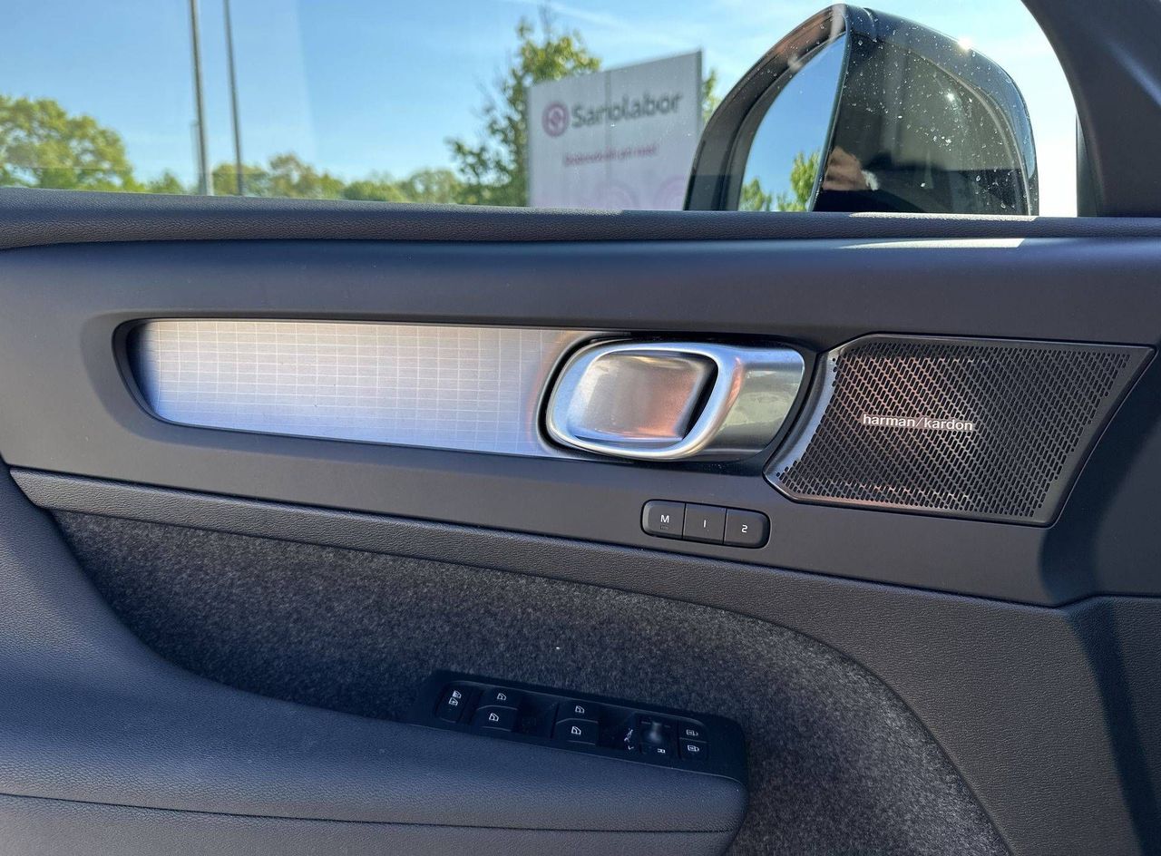 Zunanja slika - Volvo XC40 - B3P Plus Dark Avt. - 13