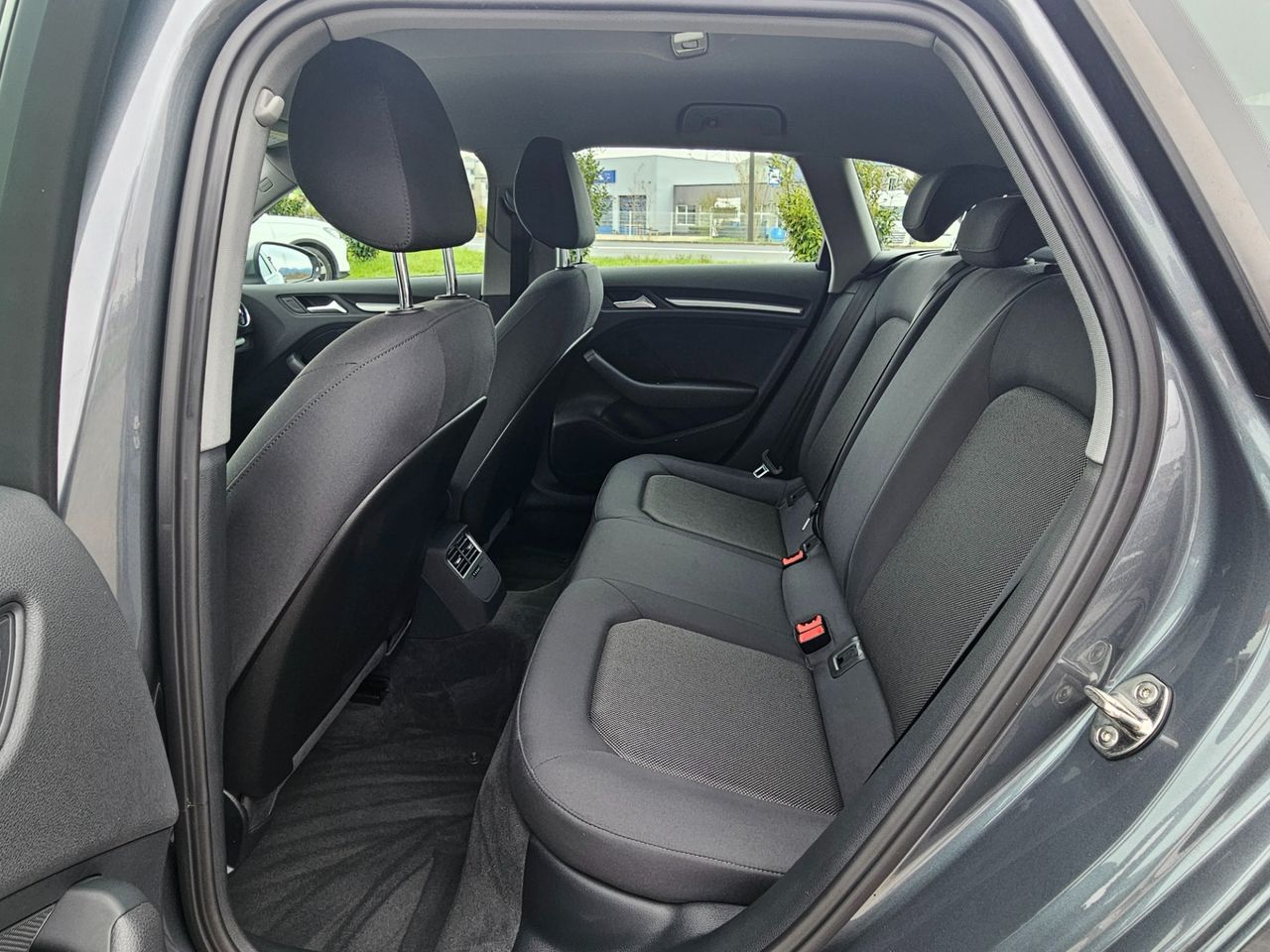 Zunanja slika - Audi A3 - 1,4 TFSI CoD ultra Ambiente - 7