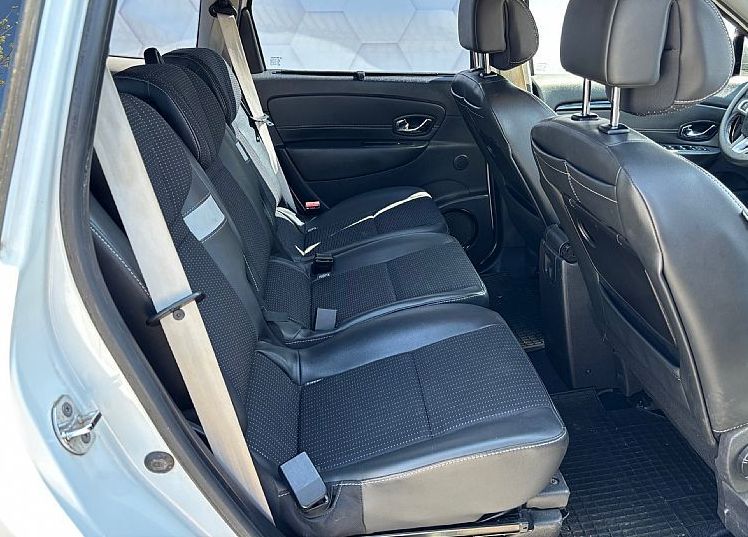 Zunanja slika - Renault Scénic - Grand Scenic Bose Edition dCi 130 - XENON - PDC+KAM - NAVI - 9