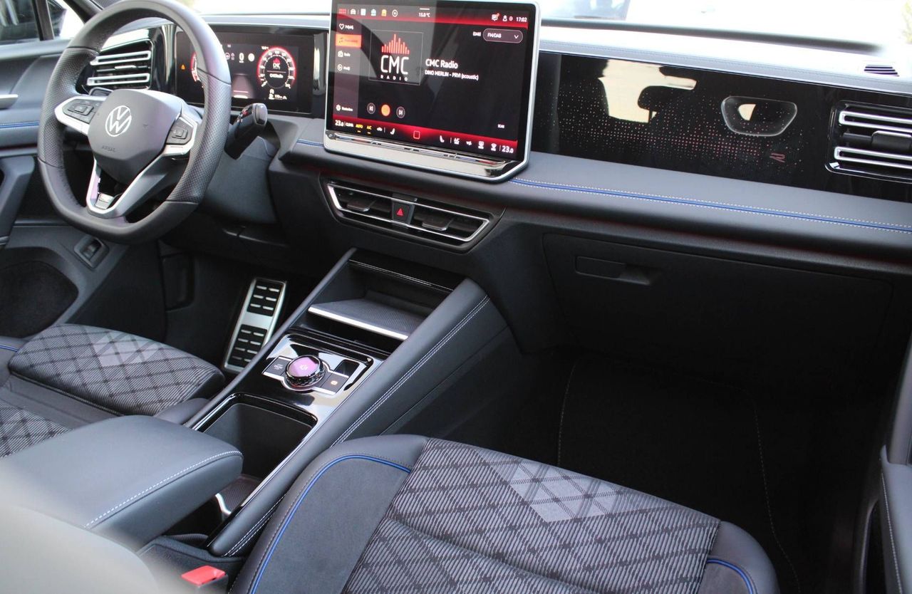 Zunanja slika - VW Tiguan - 2.0TSI 4MOT. R-LINE 195kW HEAD UP ACC SIDE AST I.. - 9