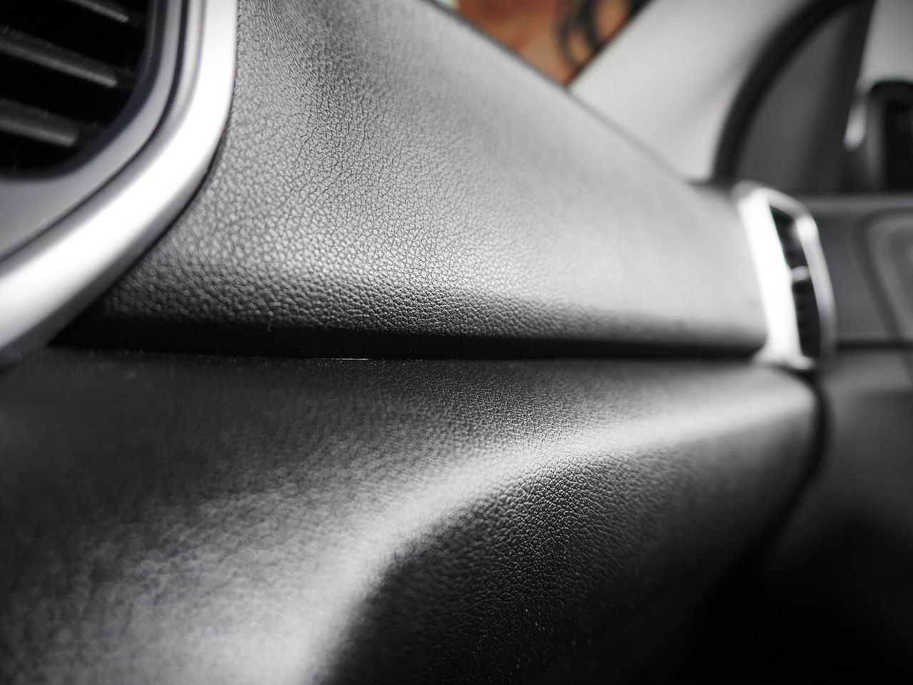 Zunanja slika - KIA Sportage - 2WD 1,6 - 13