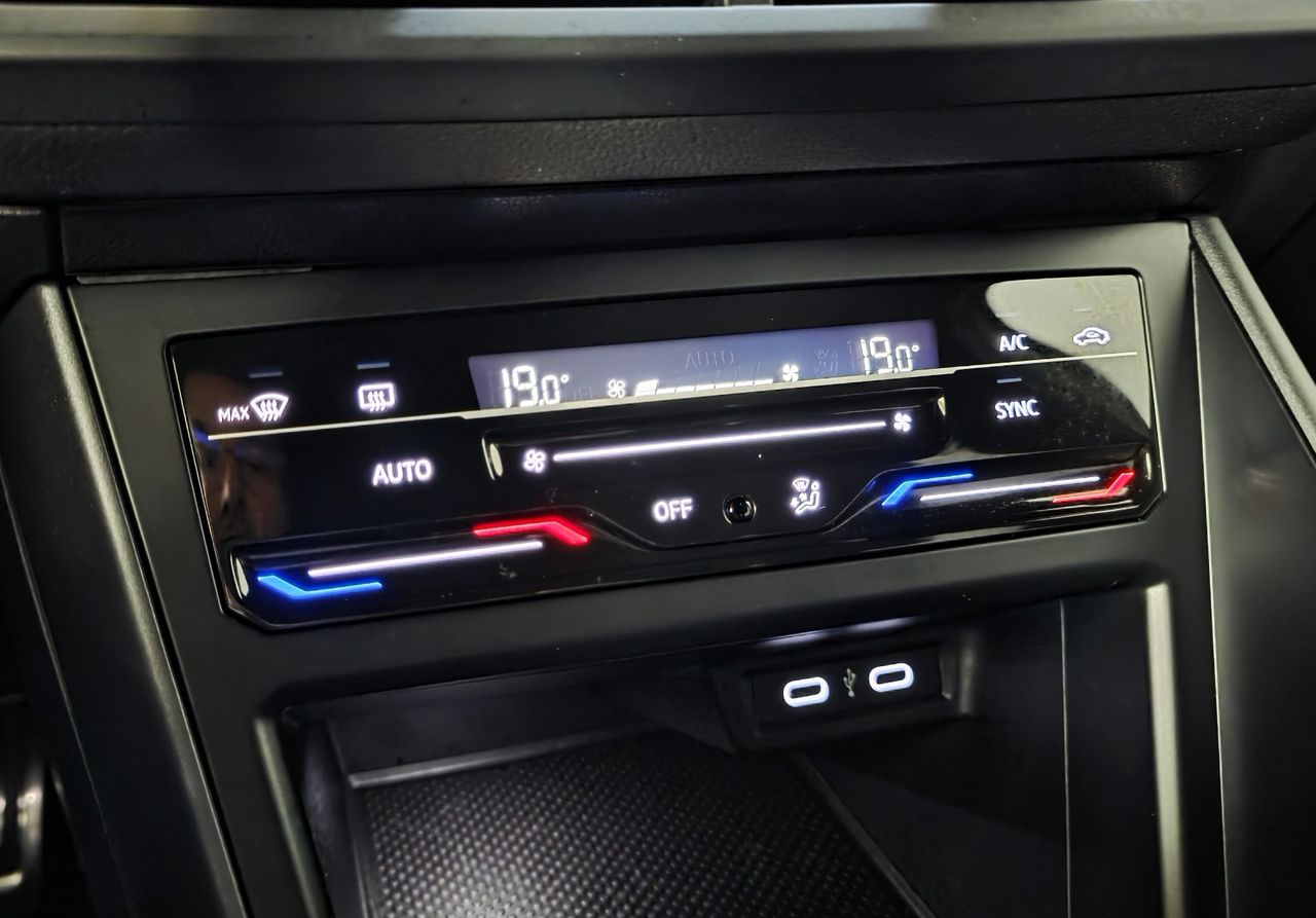 Zunanja slika - VW Taigo - 1,0 TSI R-Line  SLO MATRIX ACC VIRTUAL KAM - 17