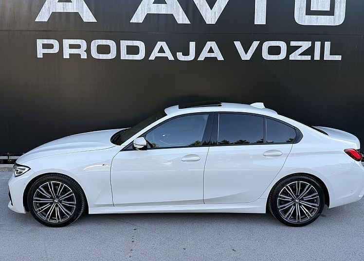 Zunanja slika - BMW Serija 3 - : 320d M Sport-360°-STREŠNO OKNO-ASISTENCE-H K - 4